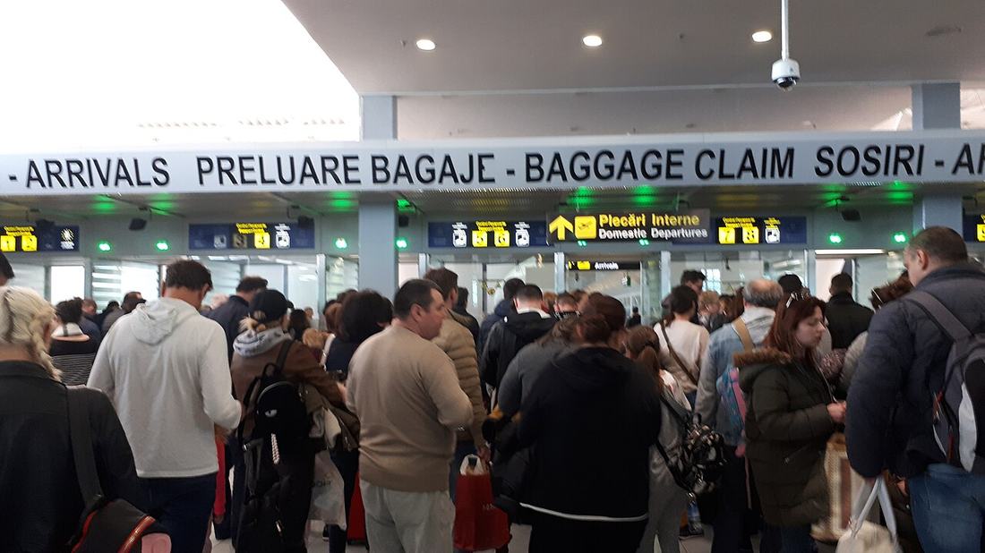 Control de pasaportes en un aeropuerto
